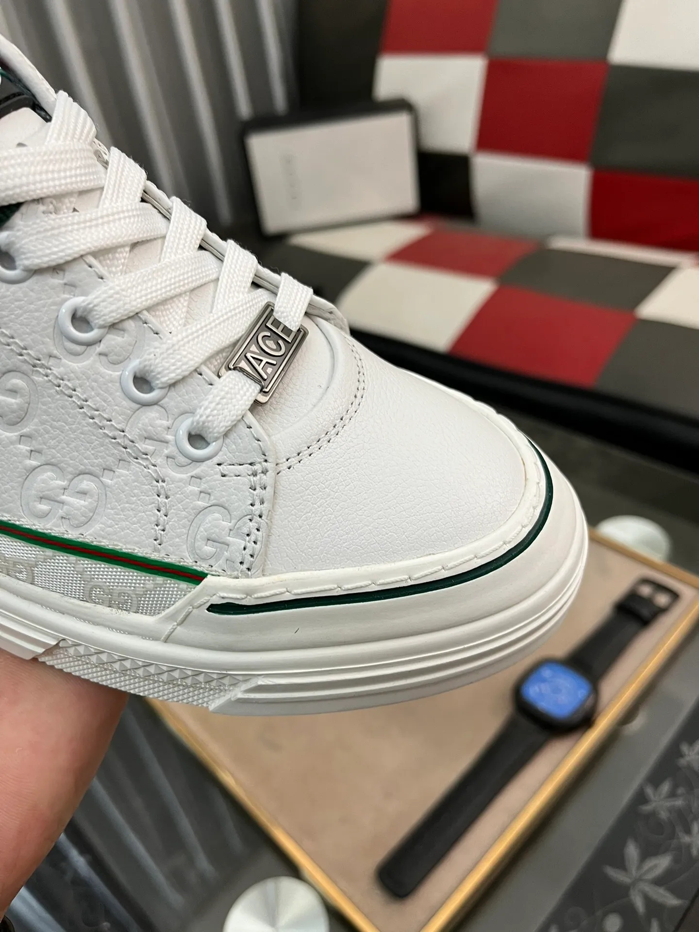 Men's shoes💰400⌚️⌚️[GUCCI] Gucci men's casual shoes are absolutely popular🔥The ultimate matching item for trendy men! The charm of super texture is irresistible, the main recommendation, the flower leather color is bright! The upper is made of high-quality cowhide + brand printed fabric, sheepskin feet, wear-resistant rubber sole, noble and elegant! Extremely comfortable🎁🎁You can be as handsome as you want💪 38-442⃣️colors available